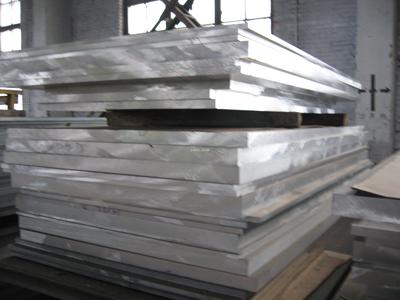 建筑材料中的金屬材料 鋁、不銹鋼與銅的應用